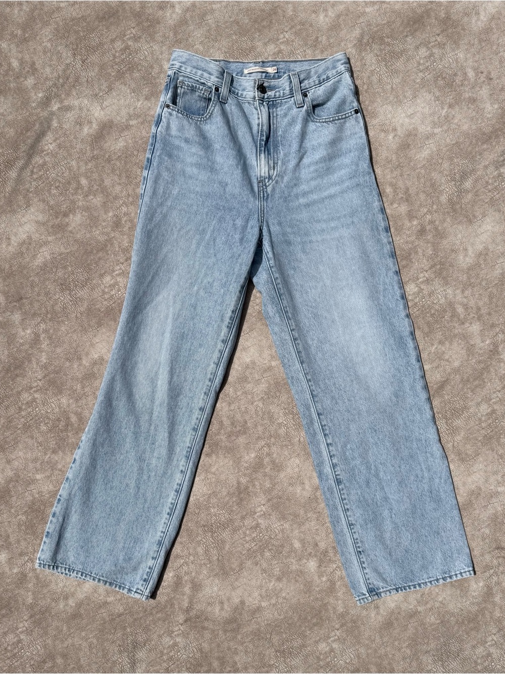 Levi’s High Waisted Straight Jeans W26 L29 Light Wash Denim Mom Jeans